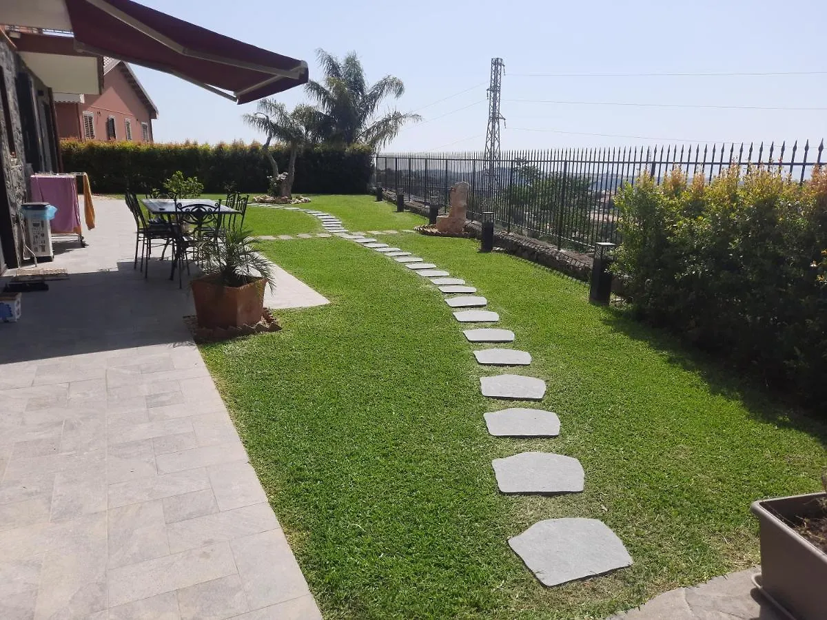 Homestay Siesi Apartment Piedimonte Etneo