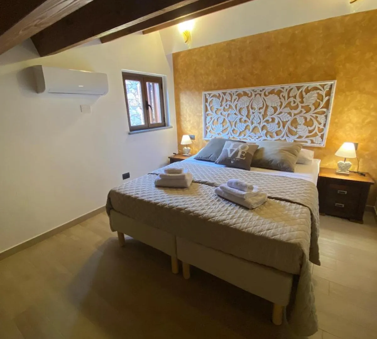 Siesi Apartment Piedimonte Etneo Italy